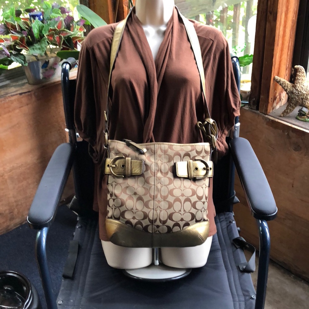 Coach Cross Body Purse!